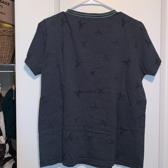 D. Urb Ind. New Zealand T shirt - Picture 3 of 3